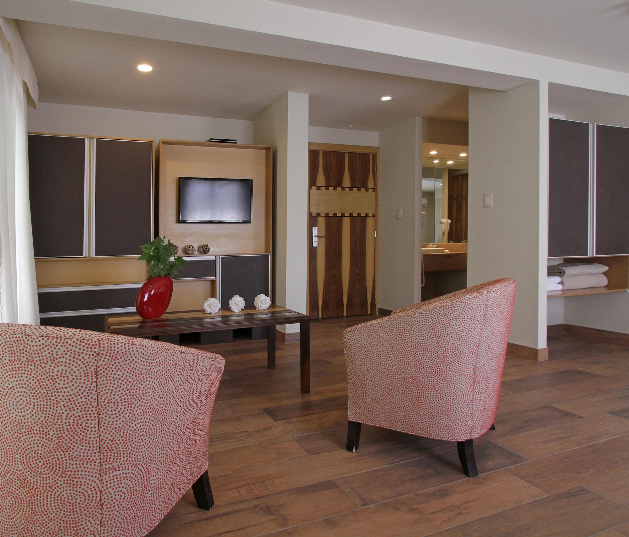Plaza Paradiso Petit Hotel تشاكراس دي كوريا المظهر الخارجي الصورة