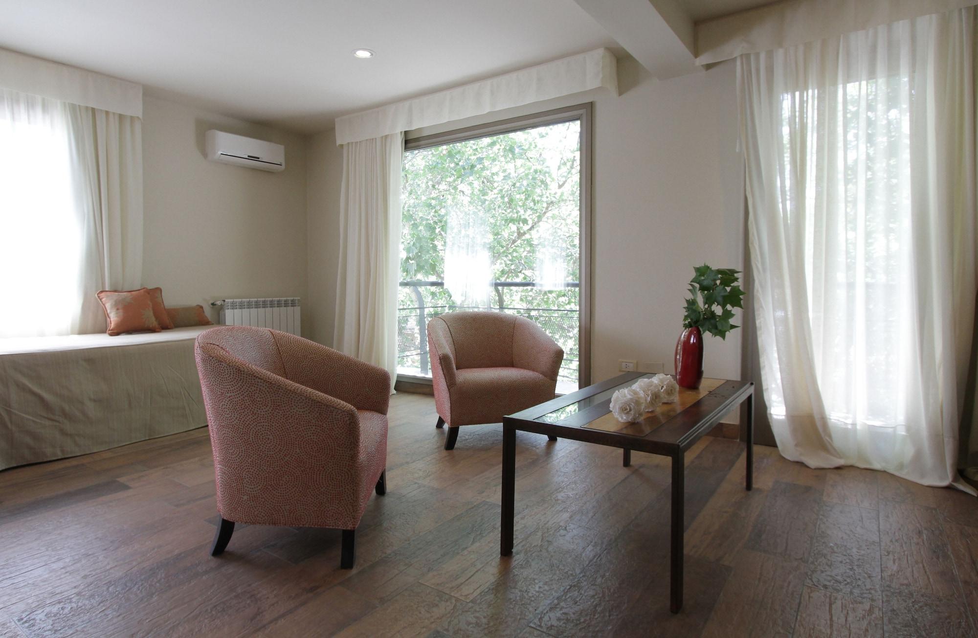 Plaza Paradiso Petit Hotel تشاكراس دي كوريا المظهر الخارجي الصورة