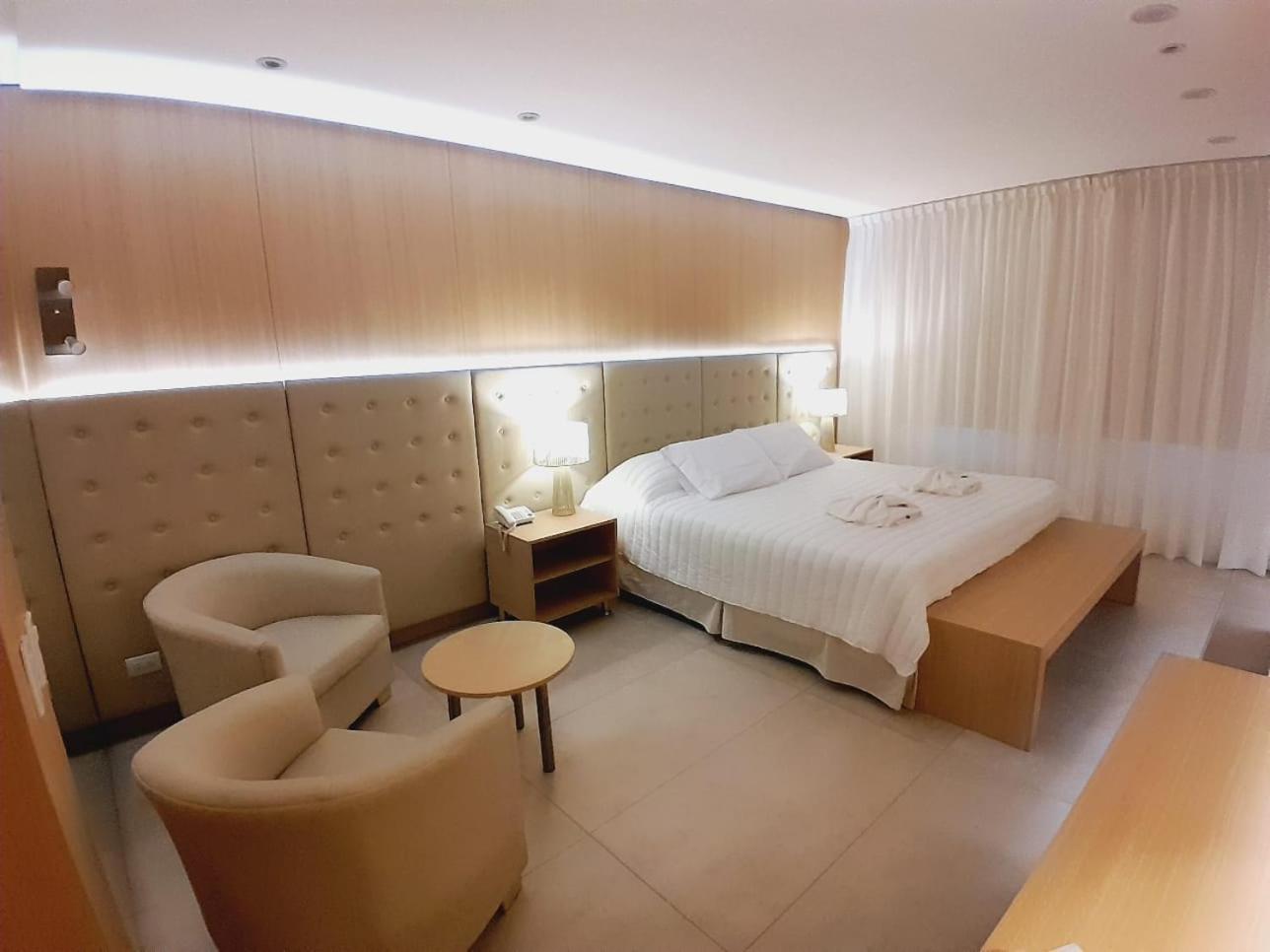 Plaza Paradiso Petit Hotel تشاكراس دي كوريا المظهر الخارجي الصورة