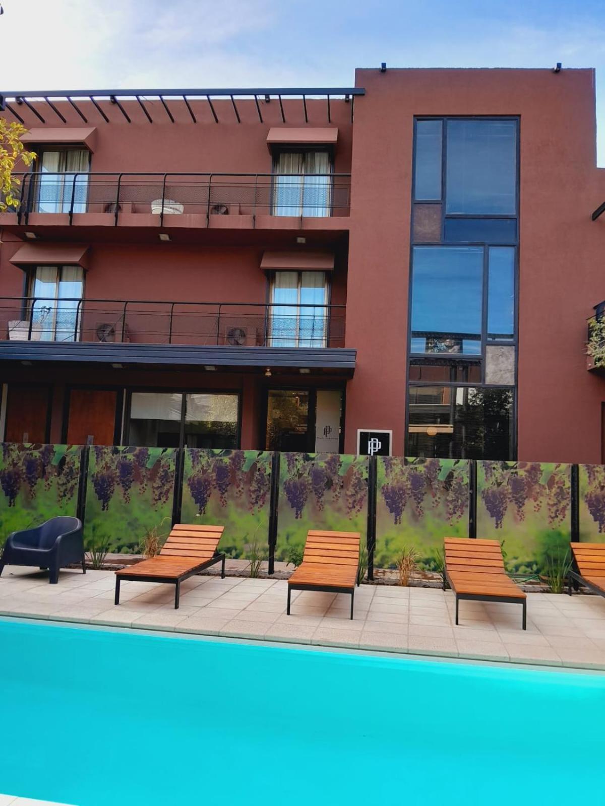 Plaza Paradiso Petit Hotel تشاكراس دي كوريا المظهر الخارجي الصورة