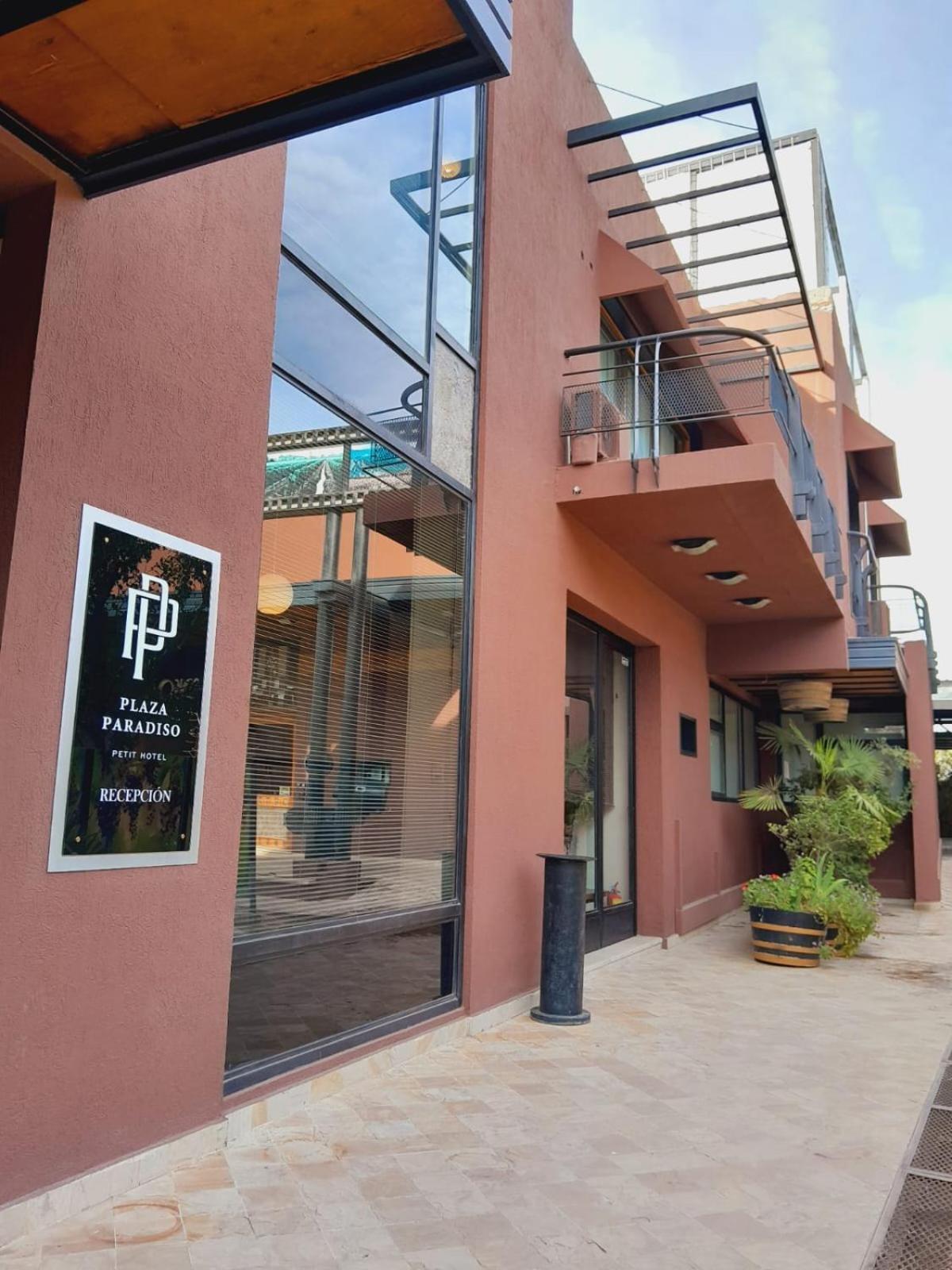 Plaza Paradiso Petit Hotel تشاكراس دي كوريا المظهر الخارجي الصورة