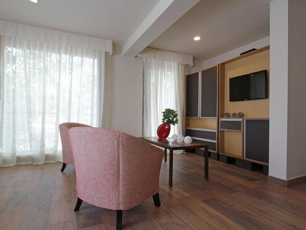 Plaza Paradiso Petit Hotel تشاكراس دي كوريا الغرفة الصورة