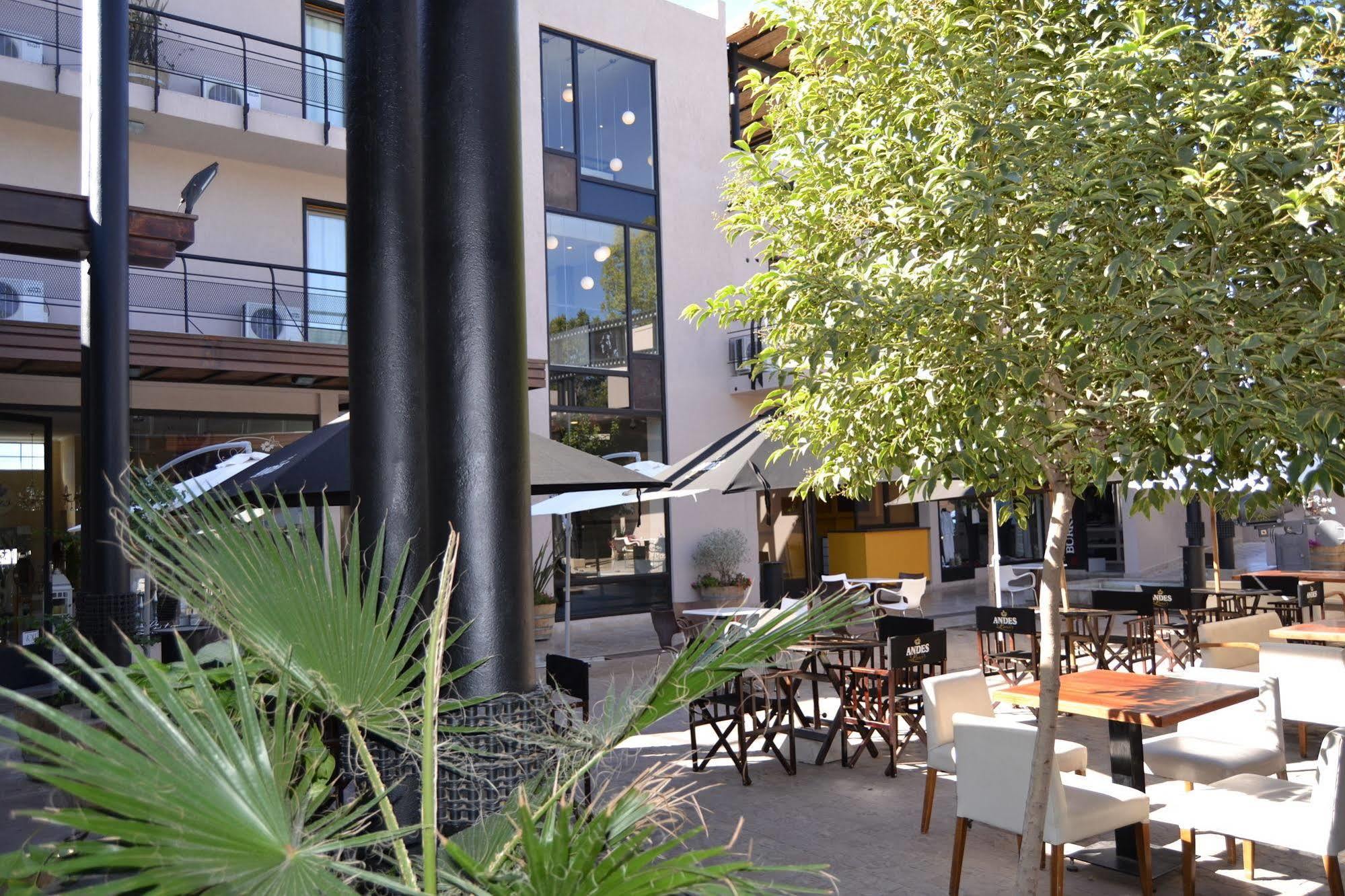 Plaza Paradiso Petit Hotel تشاكراس دي كوريا المظهر الخارجي الصورة
