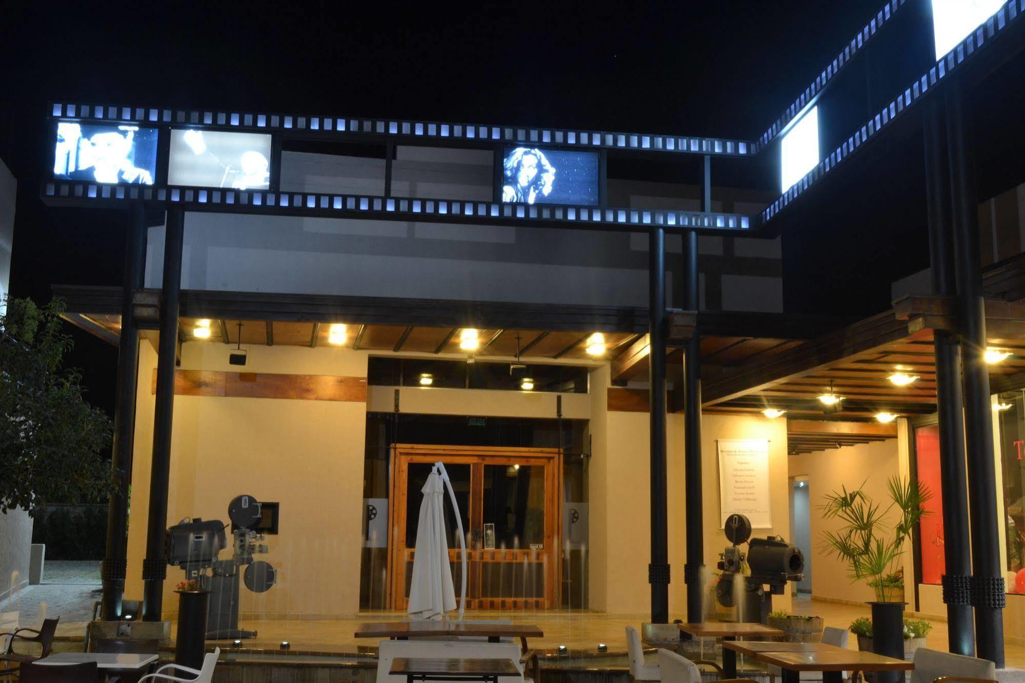 Plaza Paradiso Petit Hotel تشاكراس دي كوريا المظهر الخارجي الصورة